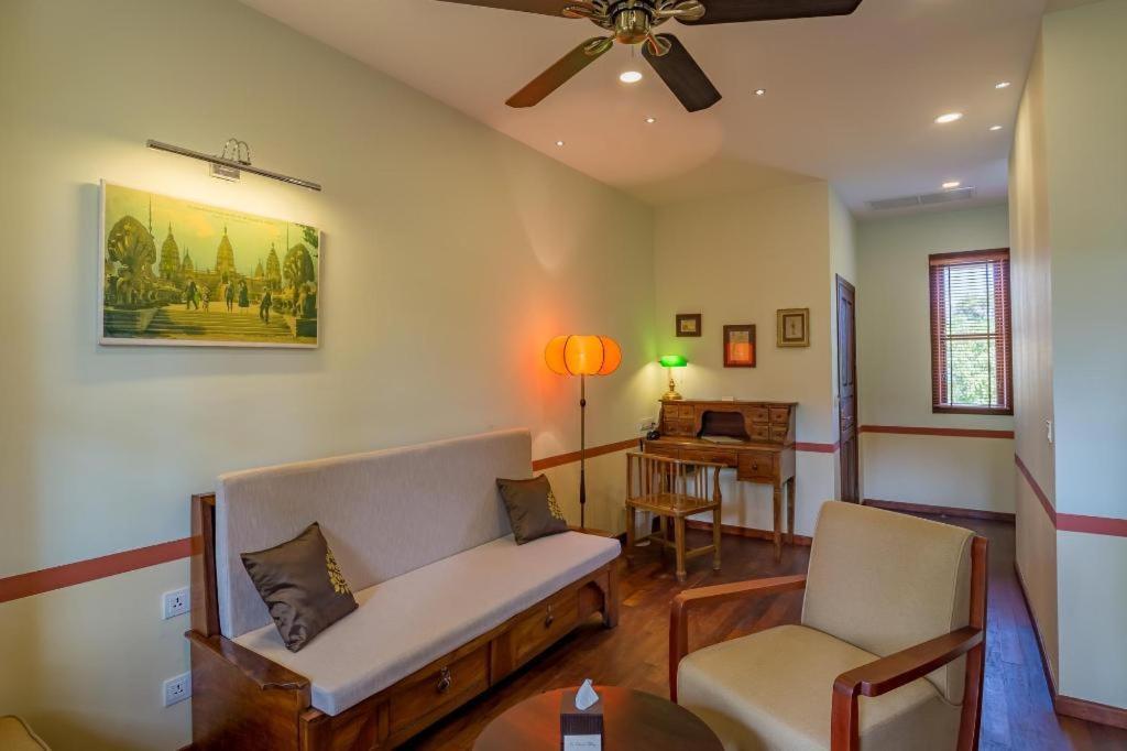 Le Relais De Chhlong Hotel Kratie Exterior photo