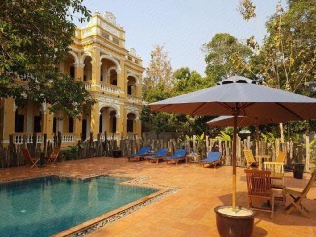 Le Relais De Chhlong Hotel Kratie Exterior photo