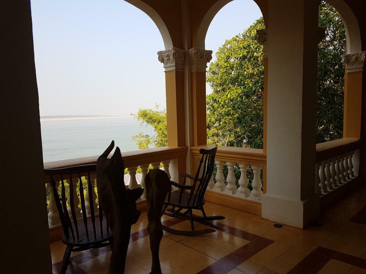 Le Relais De Chhlong Hotel Kratie Exterior photo
